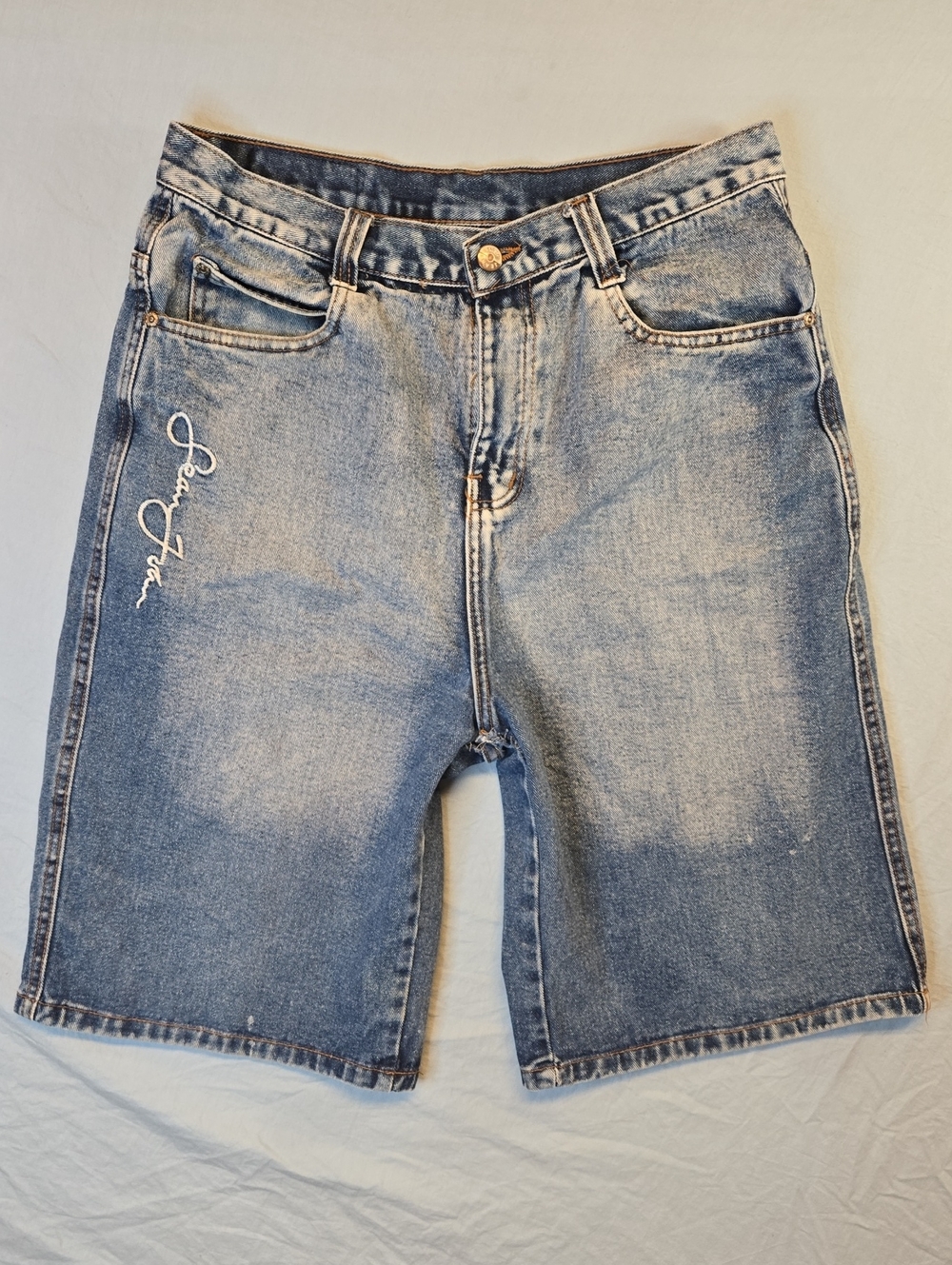 Sean John Light Wash Baggy Fit Denim Jorts with Emnroidered Side Script Logo Y2K